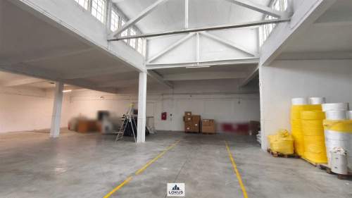 Magazyn 400 m2 z rampą i biurem, plac dla TIR
