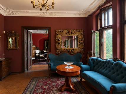 Zabytkowy pałac 1 160 m 2,57 ha parku Wrocław