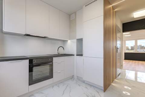 3 pokoje o pow. 48m2, balkon, po remoncie, umeblowane, Widok