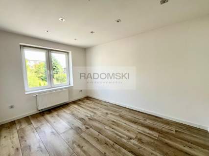 Słoneczny dom w centrum Rumi blisko SKM