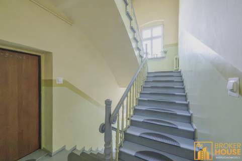 DUŻE MIESZKANIE W CENTRUM OPOLA - UL. KOMINKA