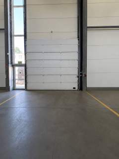 Magazyn 1200 m2 biuro 580 m2 3 bramy Puławska Warszawa