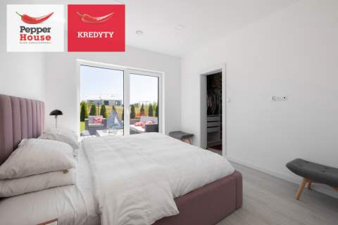 Nowoczesny dom z basenem i spa