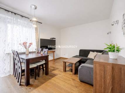 3 pok dwa ogródki duży balkon ul. Lubostroń