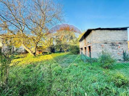 Działka budowlana 1766 m z garażem Niedobczyce