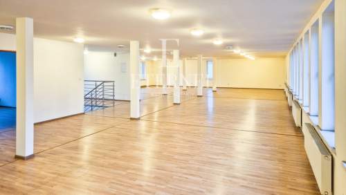 Kompleks biurowo-magazynowy na sprzedaż 1000m2