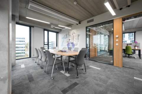 Włochy lokal biurowy 768,70 m2 do wynajęcia