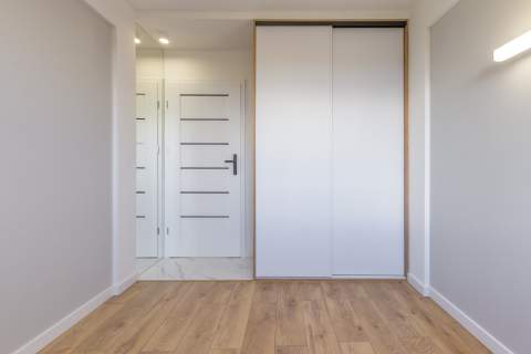 3 pokoje o pow. 48m2, balkon, po remoncie, umeblowane, Widok