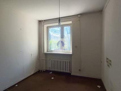 Włochy lokal biurowy 15,26m2 do wynajęcia