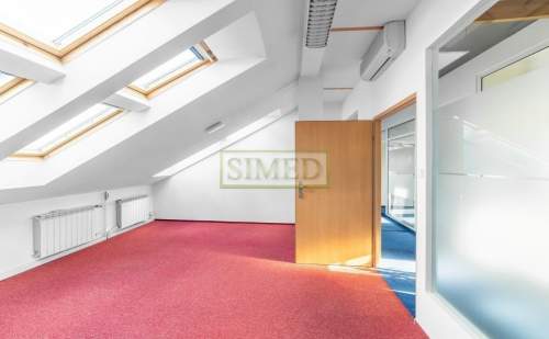 Wysoki standard,skosy,recepcja,parking,ochrona,24h