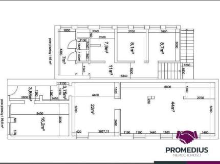 Budynek użytkowy w centrum - 850 m2 na sprzedaż