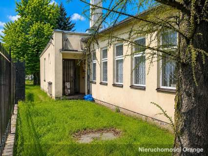 Działka z budynkami techniczno-gospodarczymi