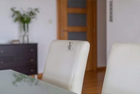 Apartament z panoramicznym widokiem na Warszawę