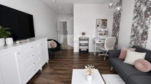 Mieszkanie 75m2 3 pokoje balkon klimatyzacja winda Brzeg,Jana...