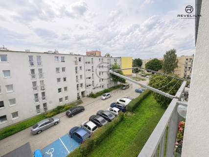 Kawalerka Do remontu Parking
