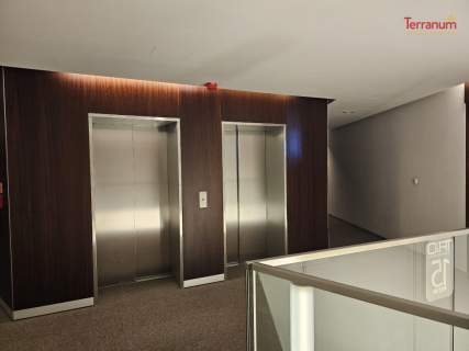 Apartament z miejscem postojowym - STAWKI 2A