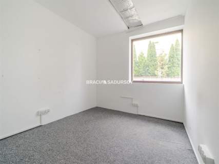 lokal handlowo-usługowy lub biurowy 100m2 Olsza