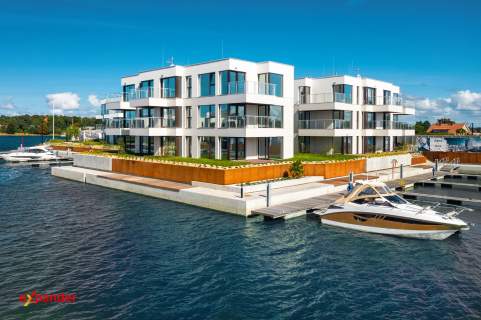 Luksusowy apartament z balkonem, miejsce na jacht, MARINA