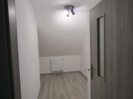 Przestronne, jasne 4-pokojowe mieszkanie w spokojnej okolicy