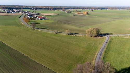 Działka budowlana 831m2 Dzielna