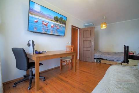 Z osobną kuchnią, balkon 2 pokojowe, młode osiedle
