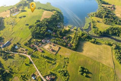 Działki nad jeziorem Łaźno