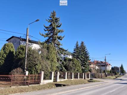 Dom Pensjonat w strefie Zdrojowej Buska-Zdroju , sprzedam . tel