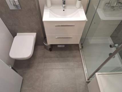 For Rent Now, zadbane i nowe mieszkanko jednopokojowe z balkonem