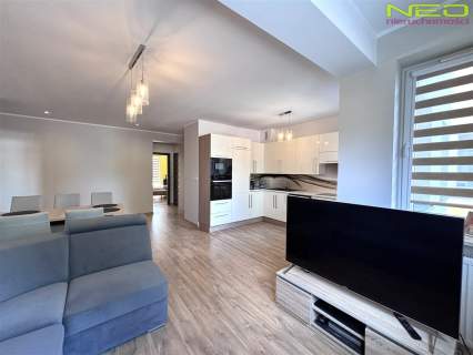 Komfortowe M4 -parking -brama na pilot-duży balkon