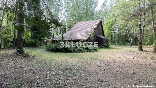 Działka 2100 m2 z domkiem letniskowym, Uciekajka