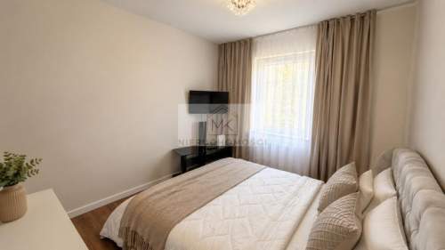 Mieszkanie 75m2 3 pokoje balkon klimatyzacja winda Brzeg,Jana...