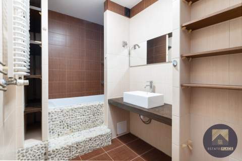 Przestronny apartament 105 m 4 Pokoje Garaż