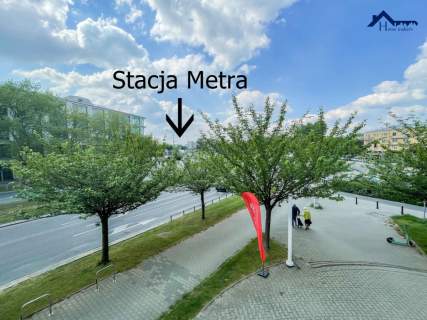 Wysoki Standard Metro Galeria Garaż Pl. Wilsona