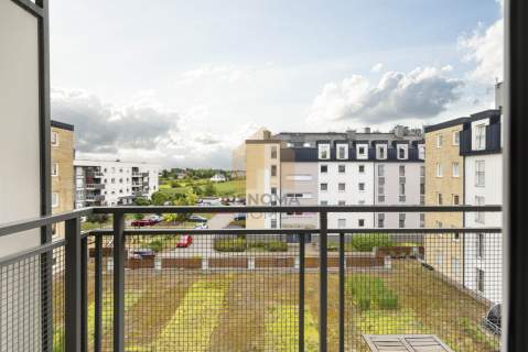 Dwa pokoje 47m2 oddzielna kuchnia balkon
