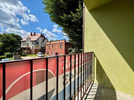 2 pokoje po remoncie 1 piętro Balkon