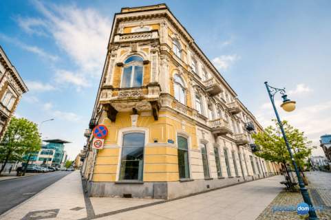 Lokal 165 M W centrum Radomia Żeromskiego 23 PARTER, WITRYNY,...