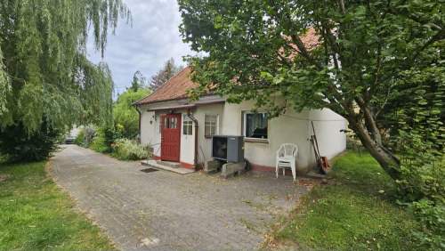 siedlisko 24ar wraz z domem mieszkalnym i budynkami