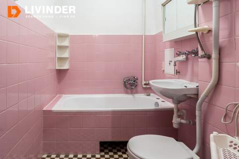 3 pokoje 46 m 4 piętro balkon