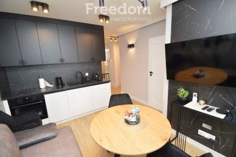 Nowy apartament z balkonem.