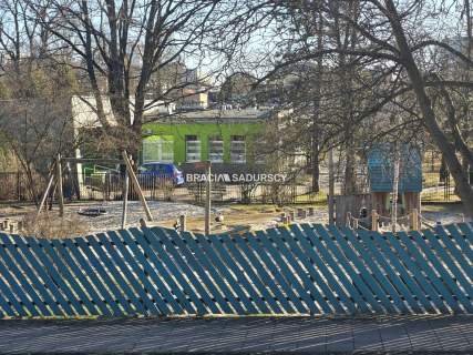 Dwupokojowe jasne mieszkanie w centrum.