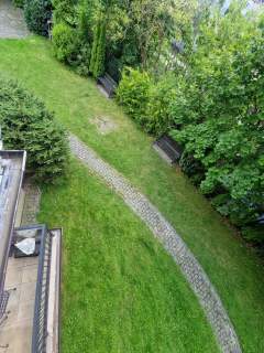 Apartament w zieleni nad rzeką w centrum Rumi