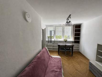 Żoliborz 2 pokoje metro i kolej piwnica