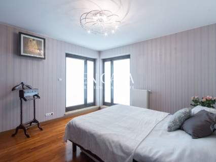 Dwupoziomowy apartament Duże tarasy