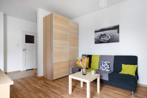 Mokotów, 40m2 z loggią i garażem, przy tramwaju