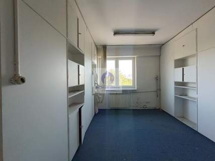 Włochy lokal biurowy 28,20 m2 do wynajęcia