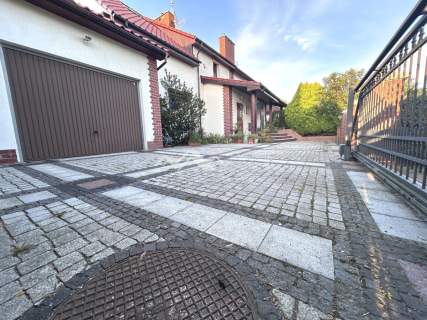 Zadbany duży dom 5pokoi ogród garaż centrum Bielan