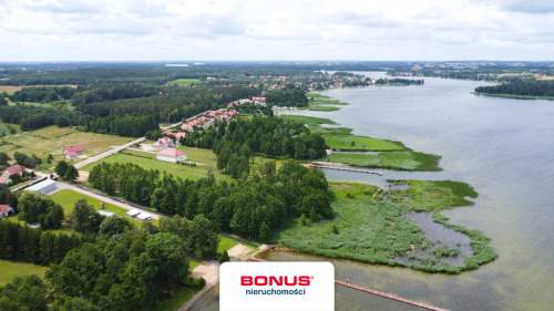 Działka budowlano-usługowa z linią brzegową