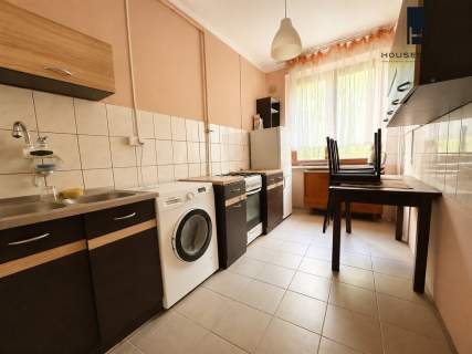 1 PIĘTRO ŚCIŚLE CENTRUM 49M2 BALKON
