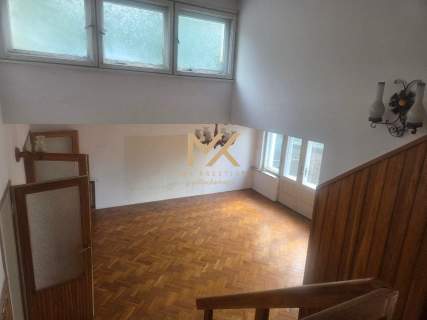 Dom Wolnostojący Przy Parku