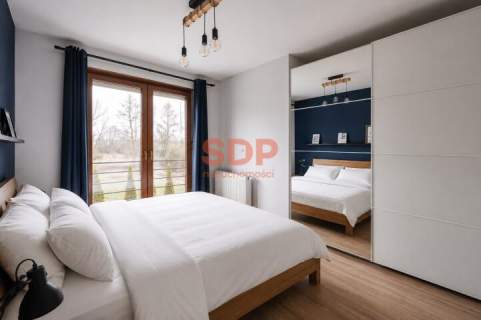Bielany Wrocławskie Garaż w bryle Duży ogródek